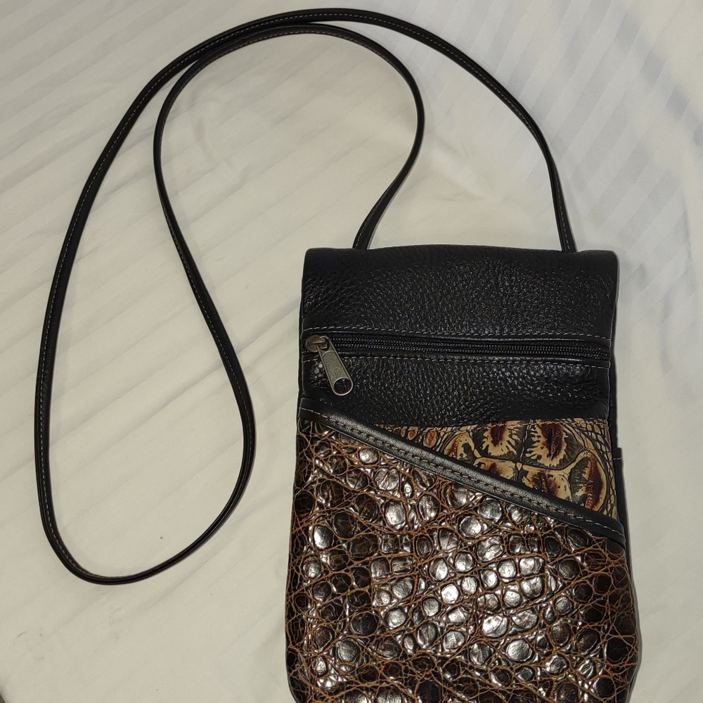 Crossbody Cell Phone Black and Brown Croc Embossed Bag~Like New